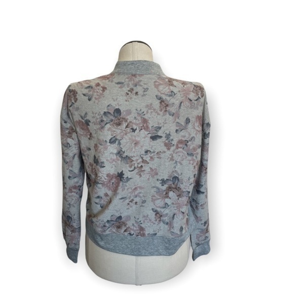 Catherine women faded floral print gray long sleeve zip Sz Medium NWT - Picture 5 of 5